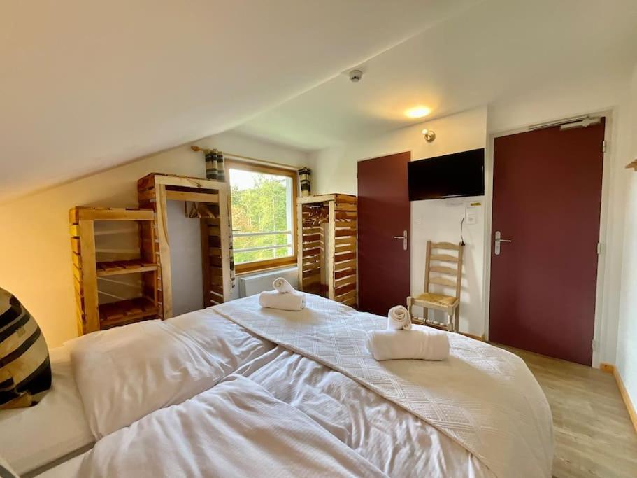 Le Petit Loup, Appartement Neuf Avec Jardin Gerbépal Esterno foto
