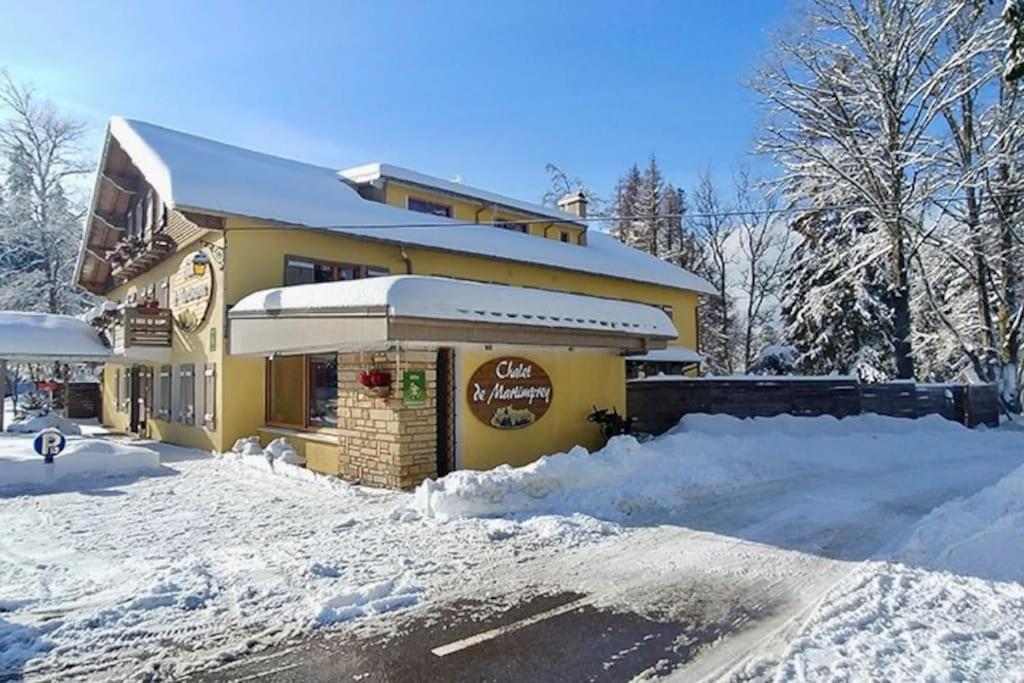 Le Petit Loup, Appartement Neuf Avec Jardin Gerbépal Esterno foto